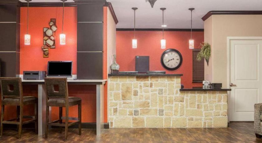Hotel Super 8 By Wyndham Mansfield La Esterno foto